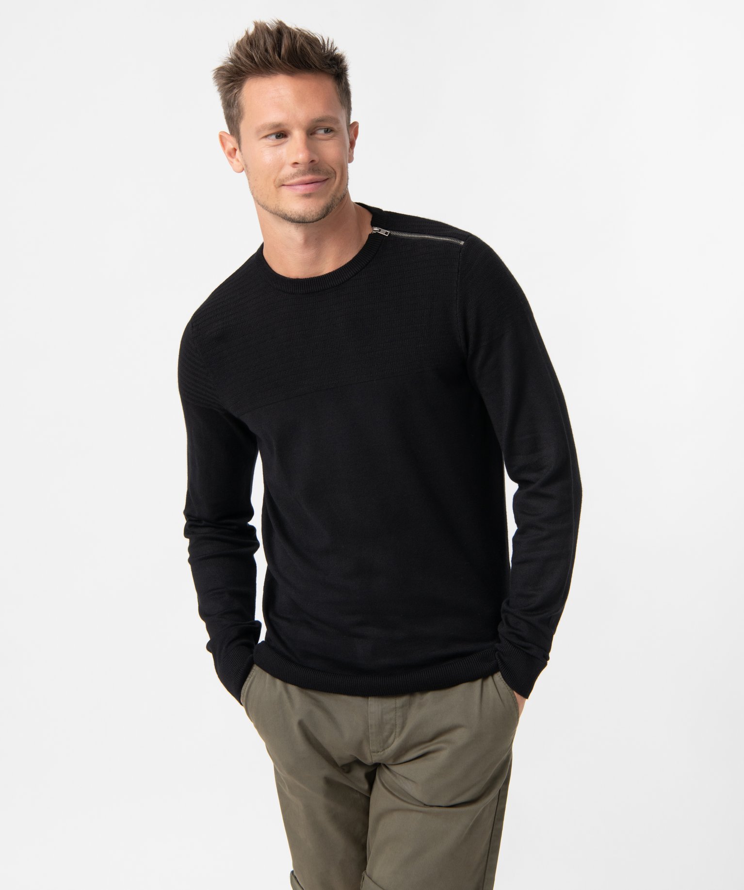 Pull homme à col rond avec zip sur l'épaule noir | GEMO