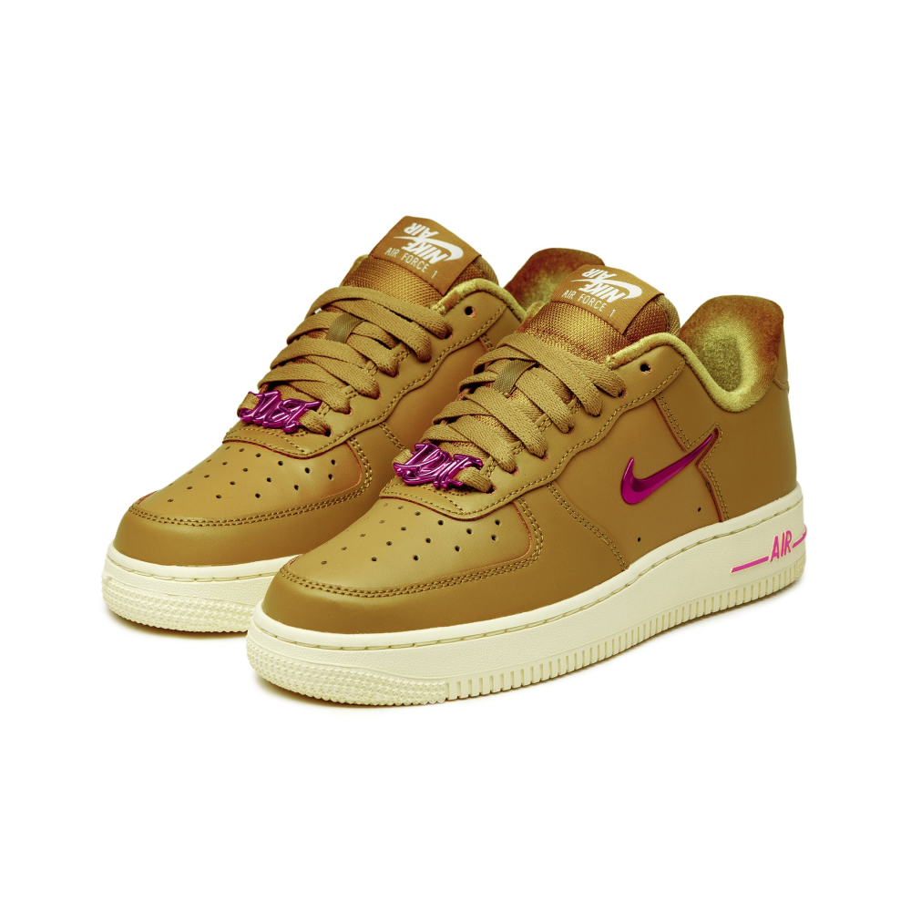 Nike Air Force 1 07 Just Do It Se FB8251-700 / braun