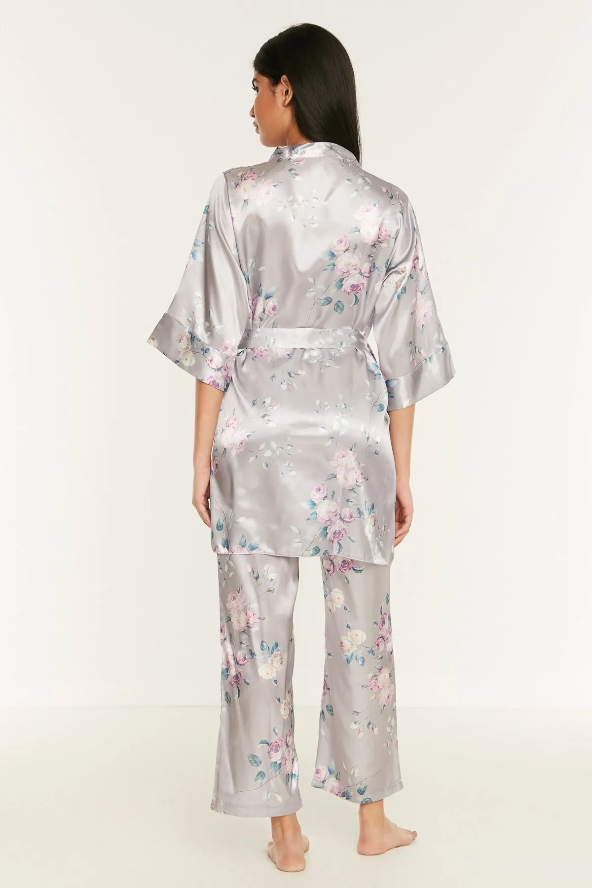 C&City  045 Gemustertes 3-teiliges Satin-Pyjama-Set für Damen in Grau