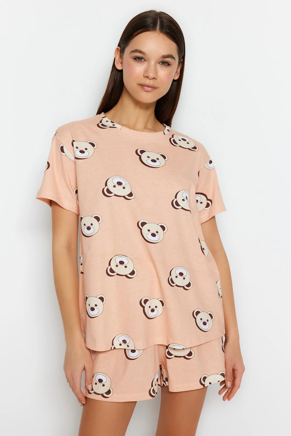 Trendyol Collection  Lachsfarbenes, gestricktes Pyjama-Set aus 100 % Baumwolle mit Teddybärmuster und T-Shirt-Shorts THMSS23PT00005