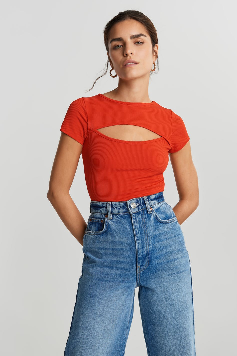 Leo cutout top