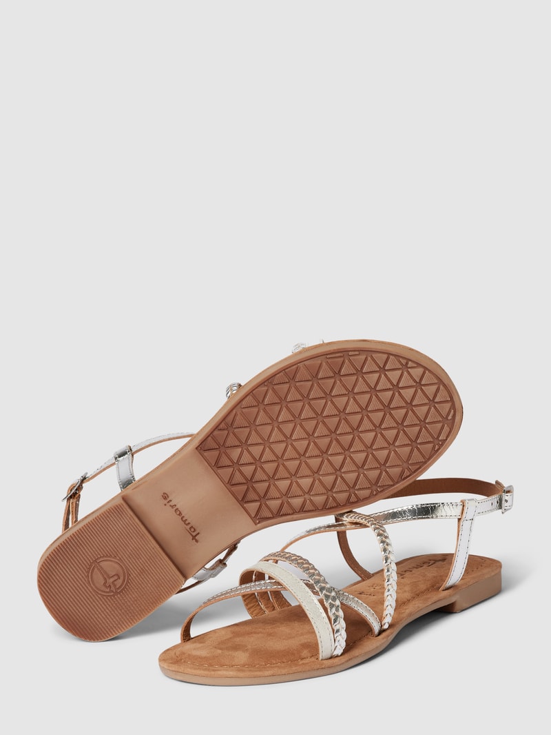 Sandalen im Metallic-Look in silber