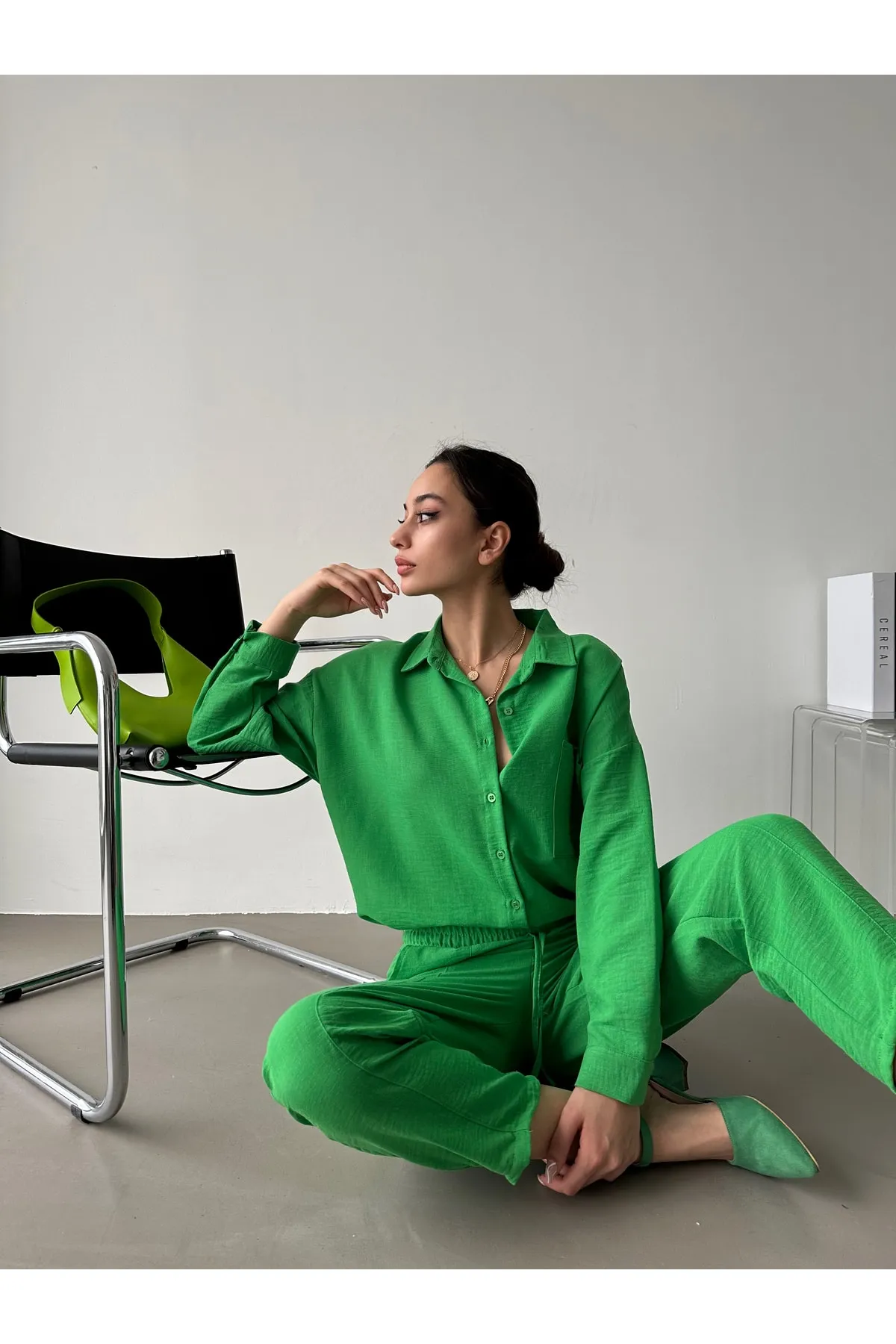 BEJNA  Grünes Oversize-Leinenhemd-Hose-Unterteil-Top-Set für Damen