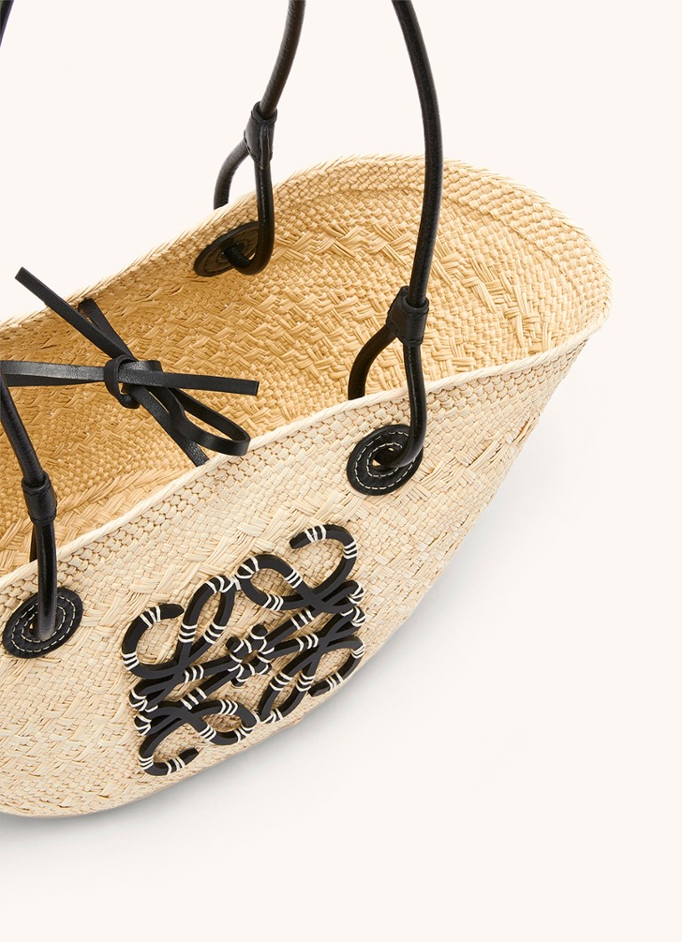 LOEWE Anagram Basket Pieni ostoskassi vasikannahkaisilla yksityiskohdilla