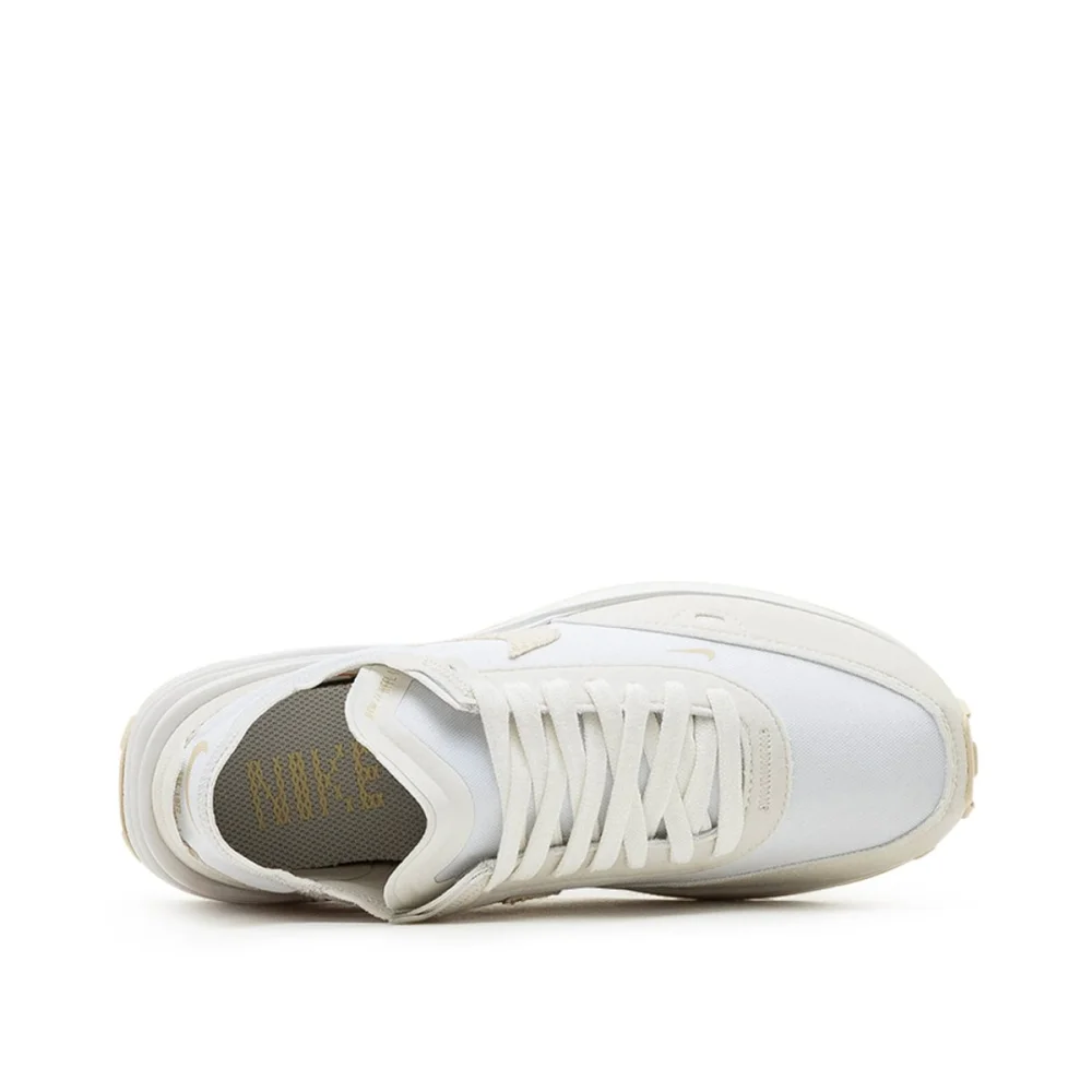 Nike Waffle One DM7604-100 / weiss
