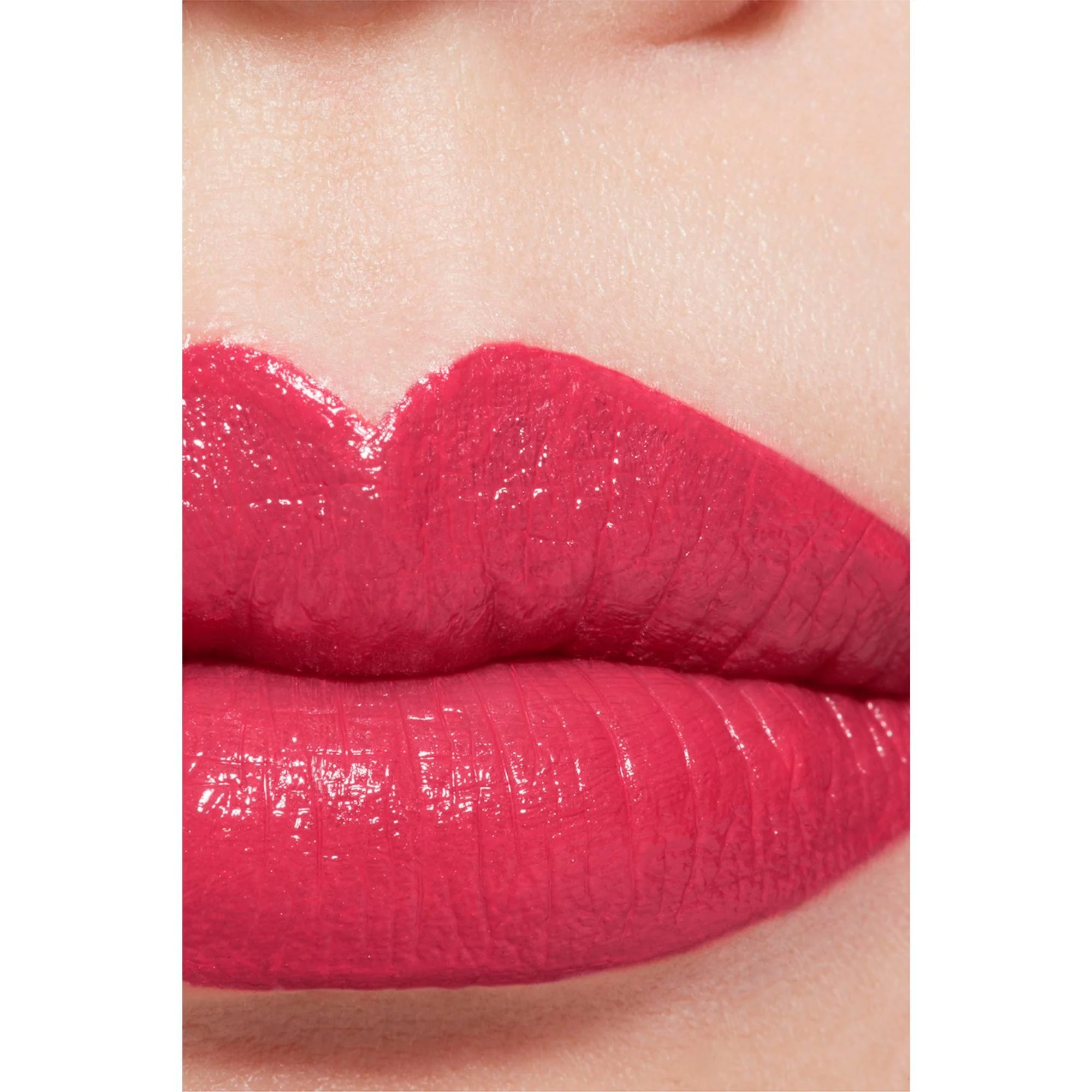 ROUGE ALLURE L'EXTRAIT - REUMPLERE - RUJ DE INTENSITATE ÎNALTĂ CU EXTRACT UȘOR ȘI TRATAMENT