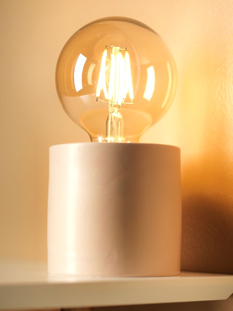 Lampa na baterie ARNOLD Ø9xH16cm z timerem