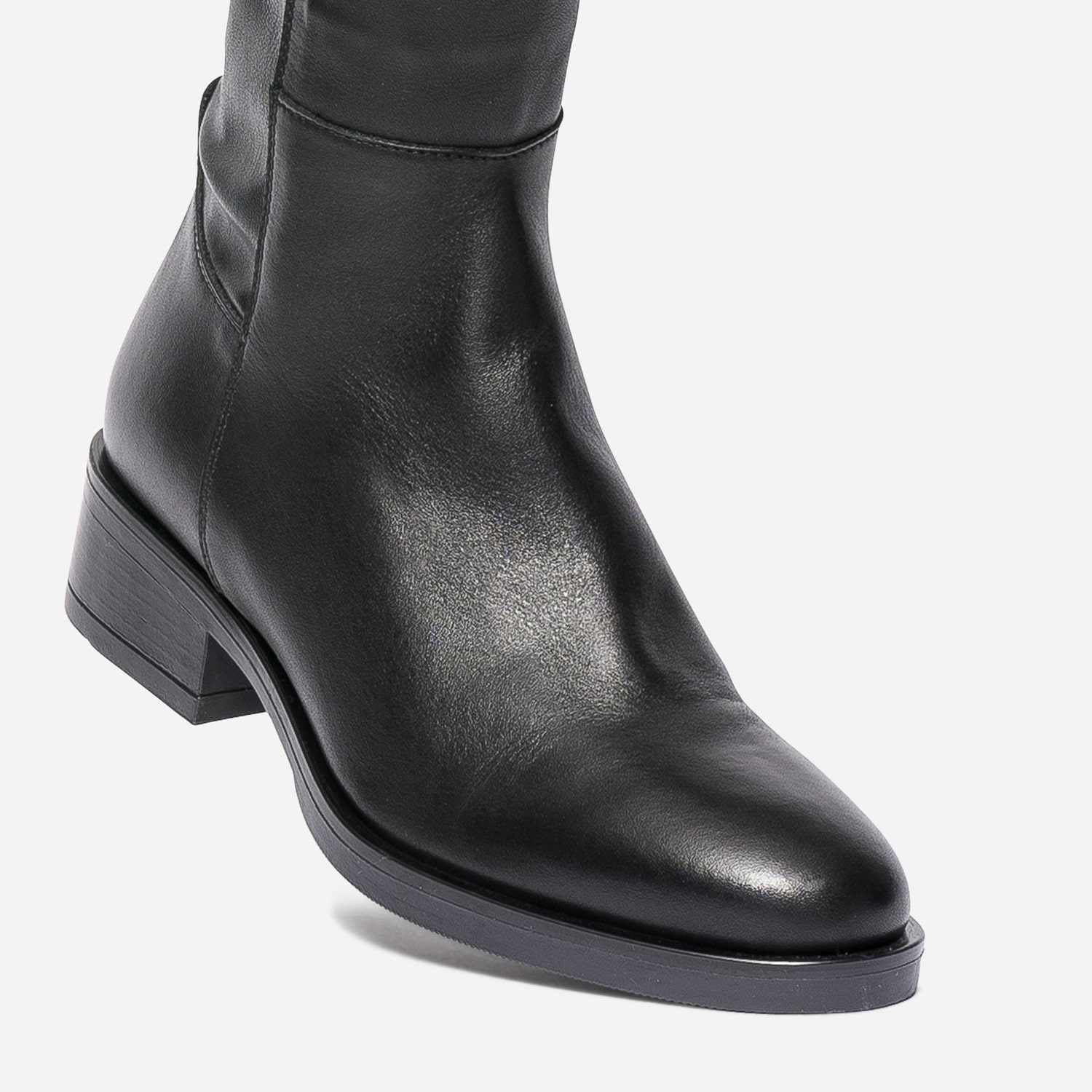 Botte noire en cuir