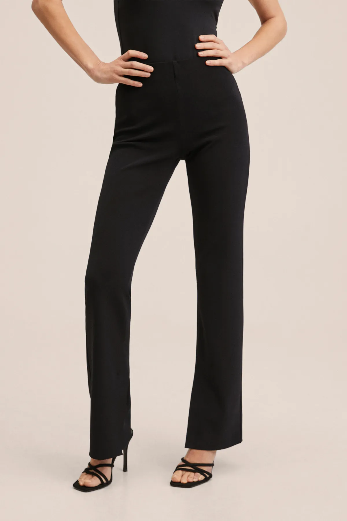 MANGO  27095763 Hosen und Leggings Schwarz