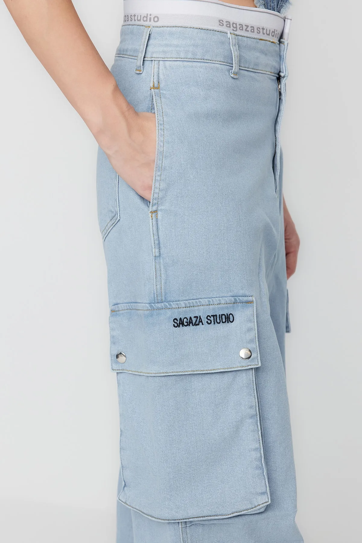 Trendyol Collection  X Sagaza Studio Blue Liastic Detaillierte Jeans TCLSS23JE00000