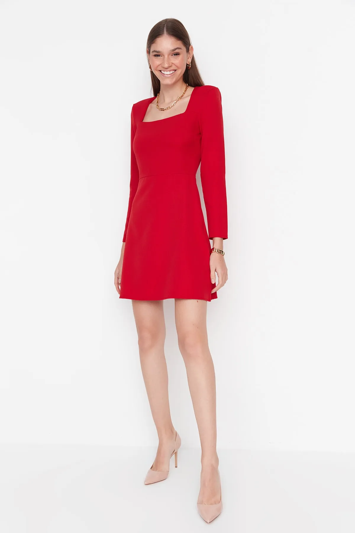 Trendyol Collection  Rotes Mini-Webkleid mit quadratischem Kragen TWOAW23EL00894