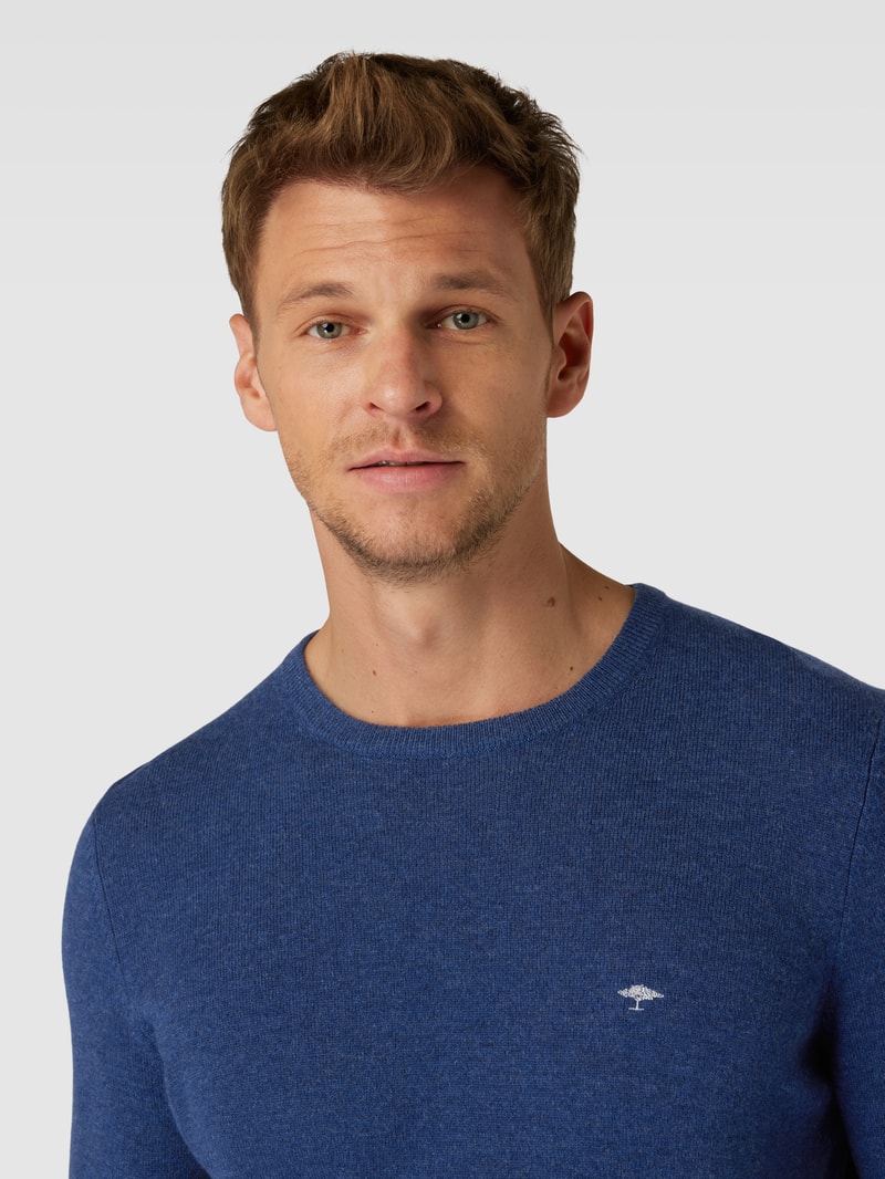Strickpullover mit Rundhalsausschnitt in marineblau meliert