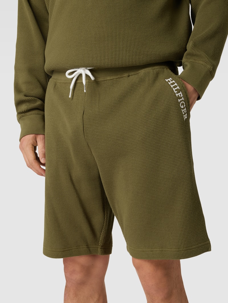 Sweatshorts mit Waffelstruktur Modell 'MONOTYPE' in khaki