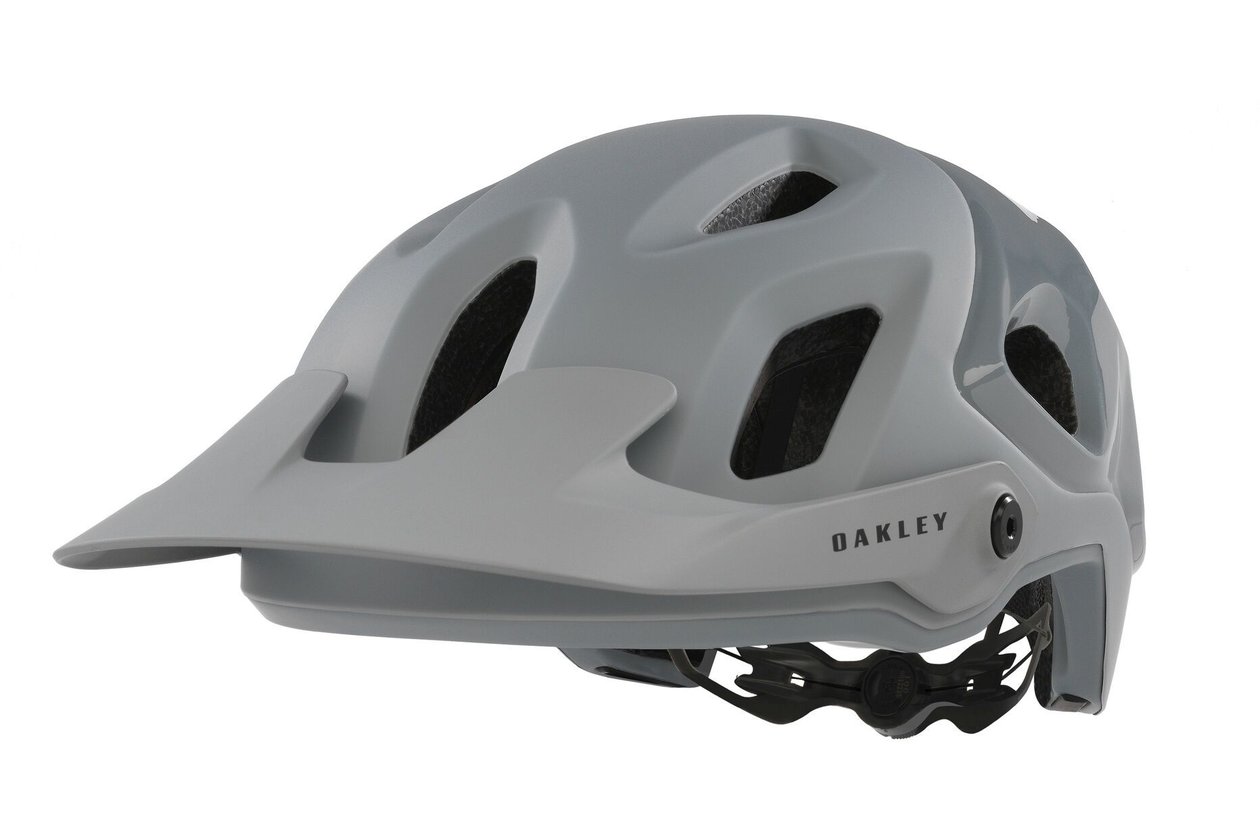 Oakley DRT5