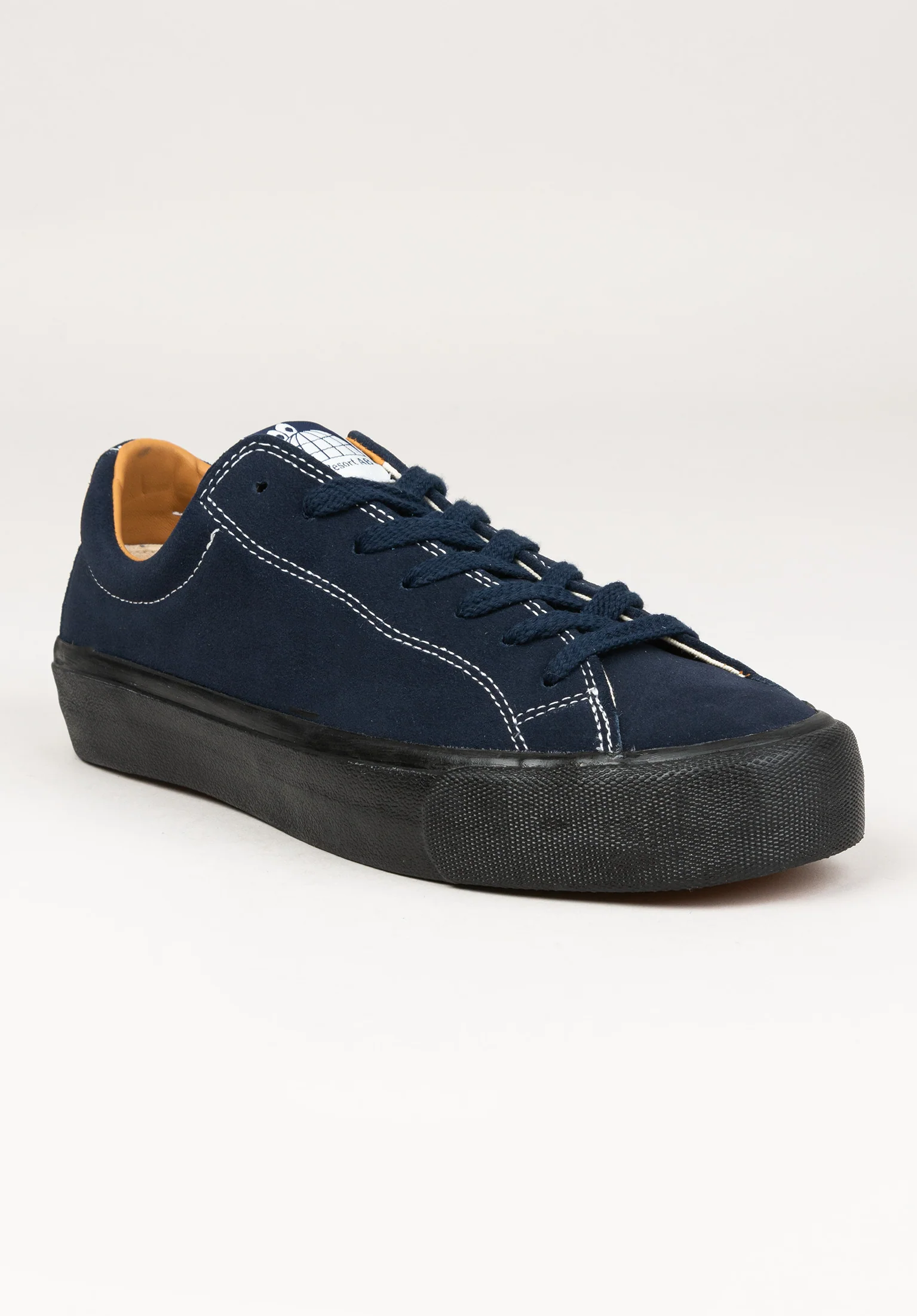 VM003 Suede Low