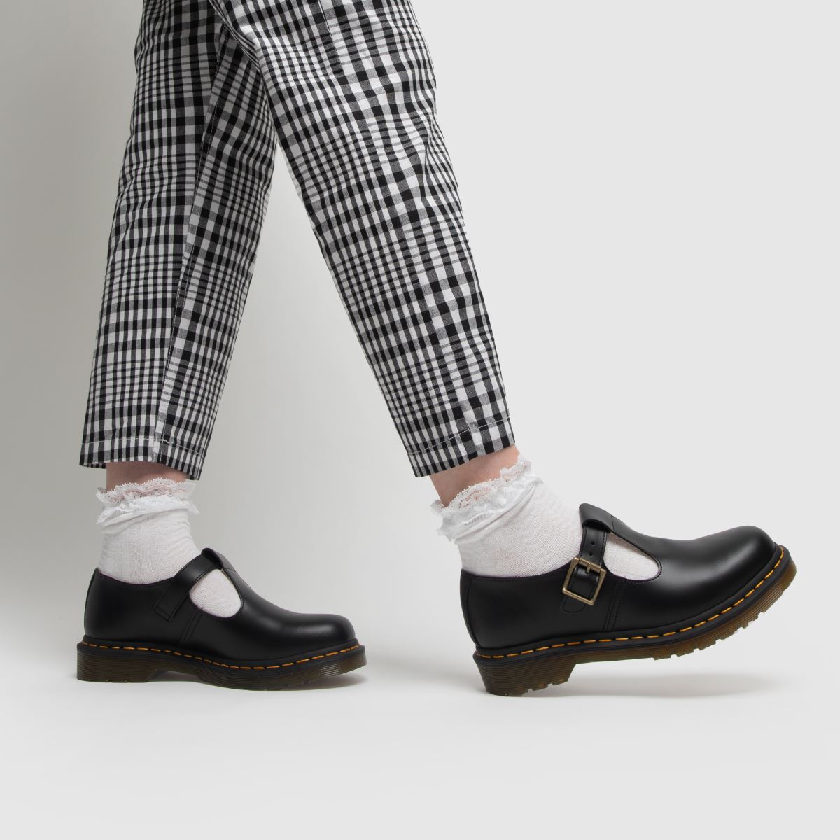 Dr Martens – Polley – Svarta platta skor