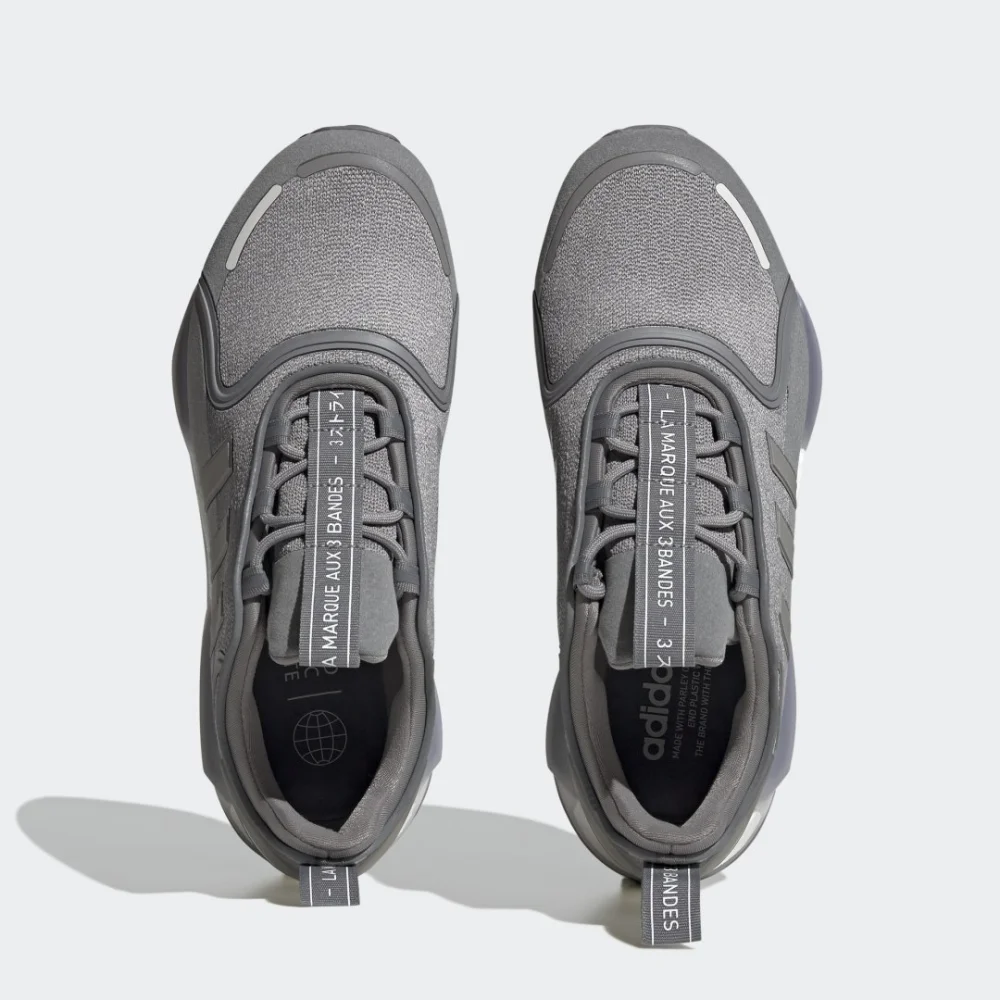 adidas NMD V3 IF9904 / grau