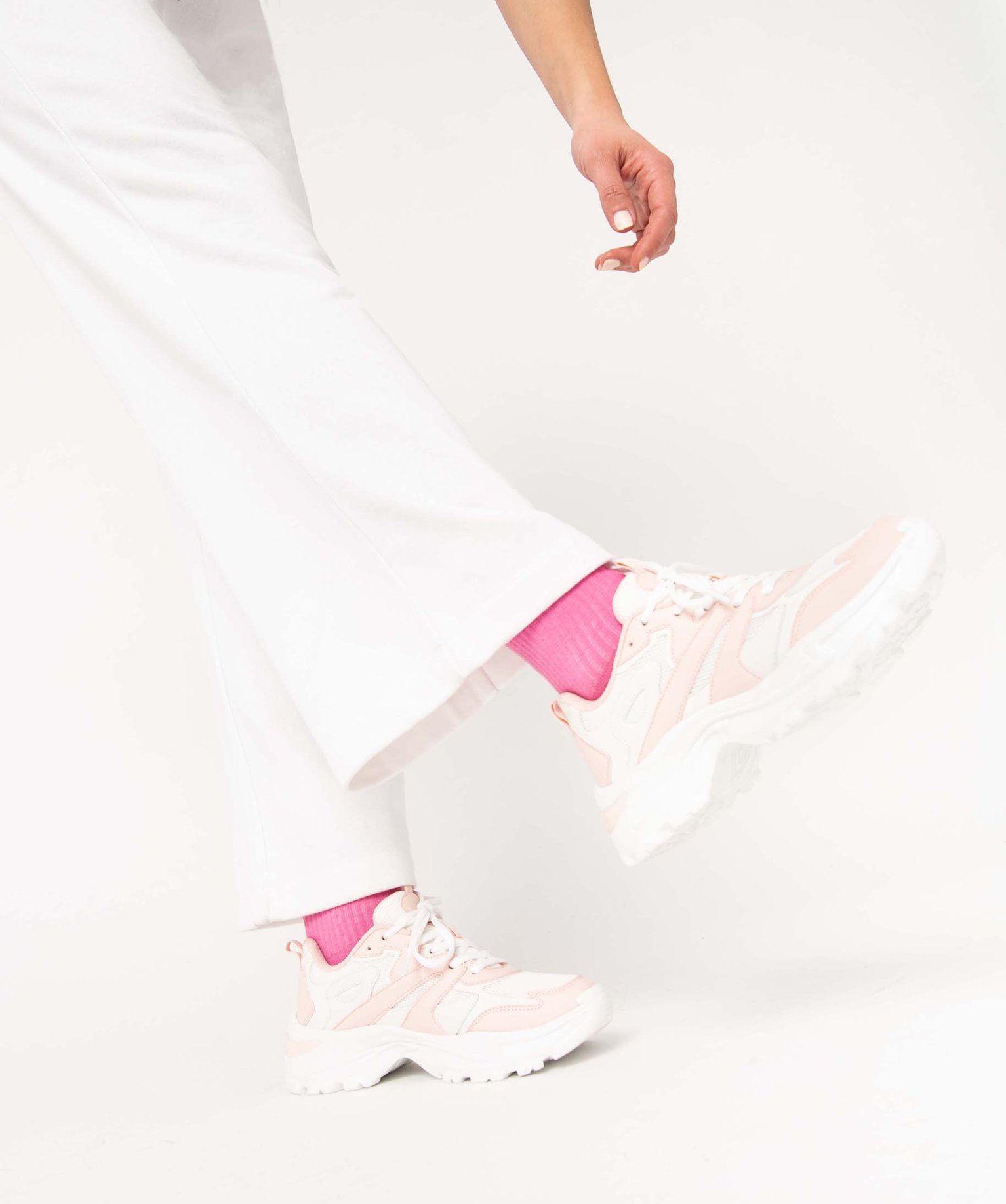Baskets femme style running bicolores à semelle épaisse rose | GEMO