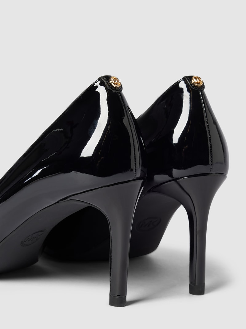 Pumps mit Pfennigabsatz Modell 'ALINA' in schwarz