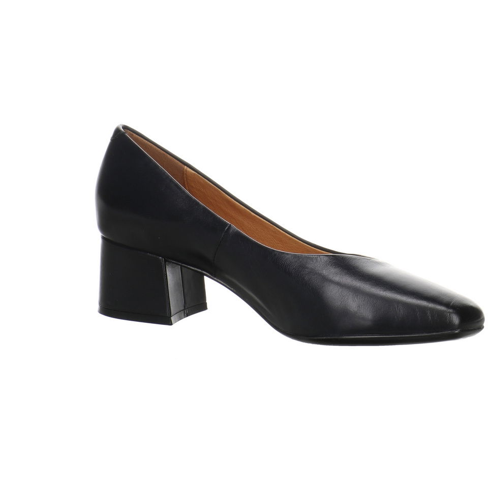 Caprice Pumps