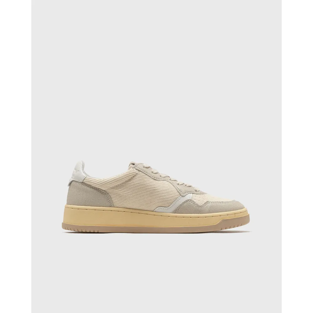 Autry Medalist W WMNS Low AULWCC02 / weiss