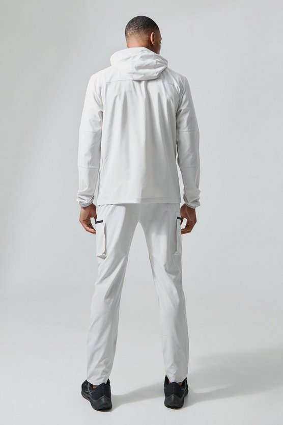Man Active Windbreaker