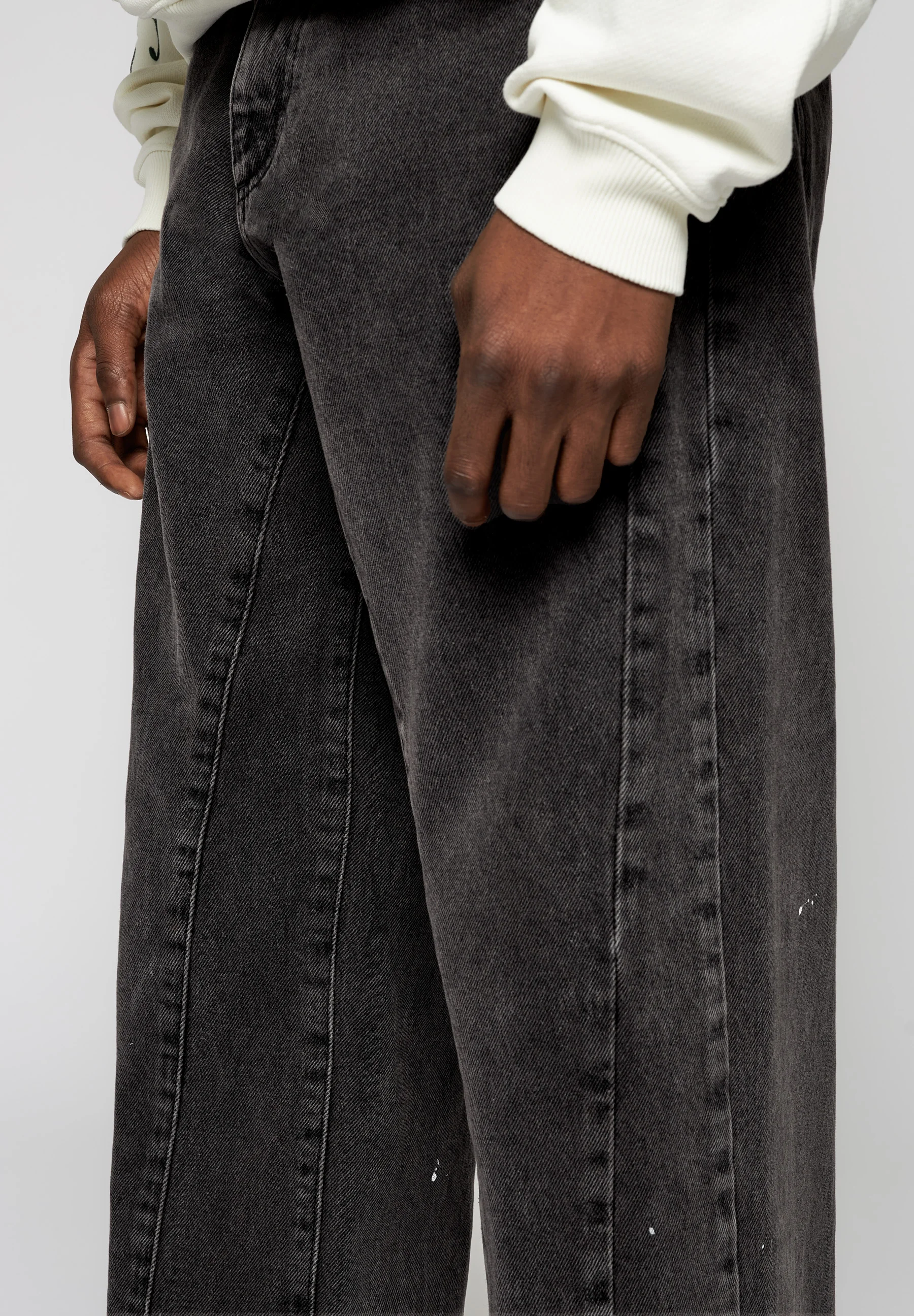 EIGHTYFIVE BAGGY CON SALPICADURAS - Vaqueros holgados