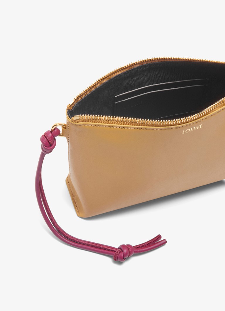 LOEWE Knot -pikkulaukku vasikannahkaa