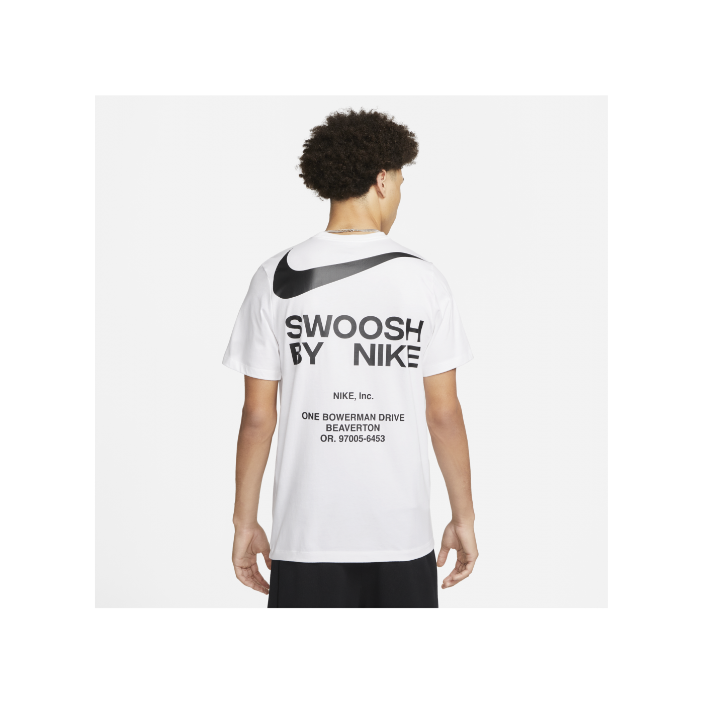 Nike Sportswear Graphic T-Shirt Weiss F100