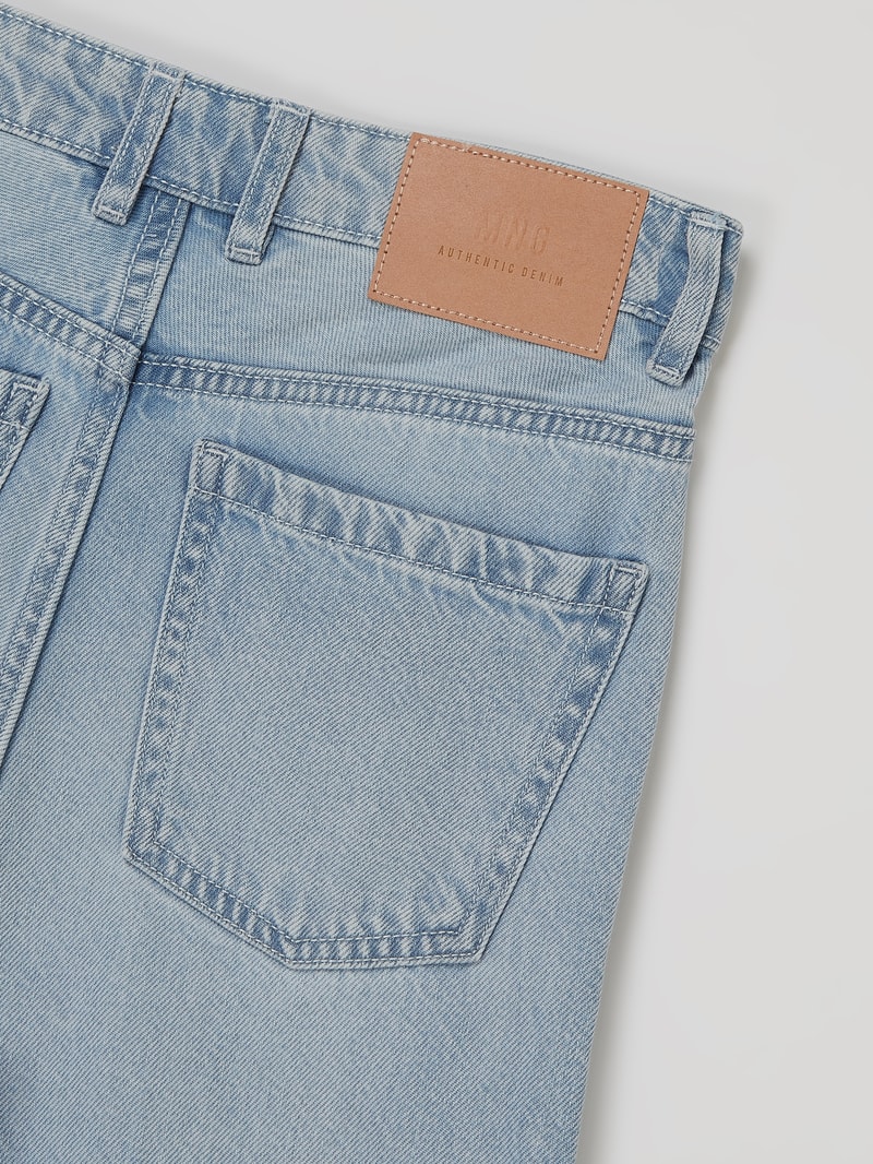 Jeans aus Baumwoll-Lyocell-Mix in hellblau
