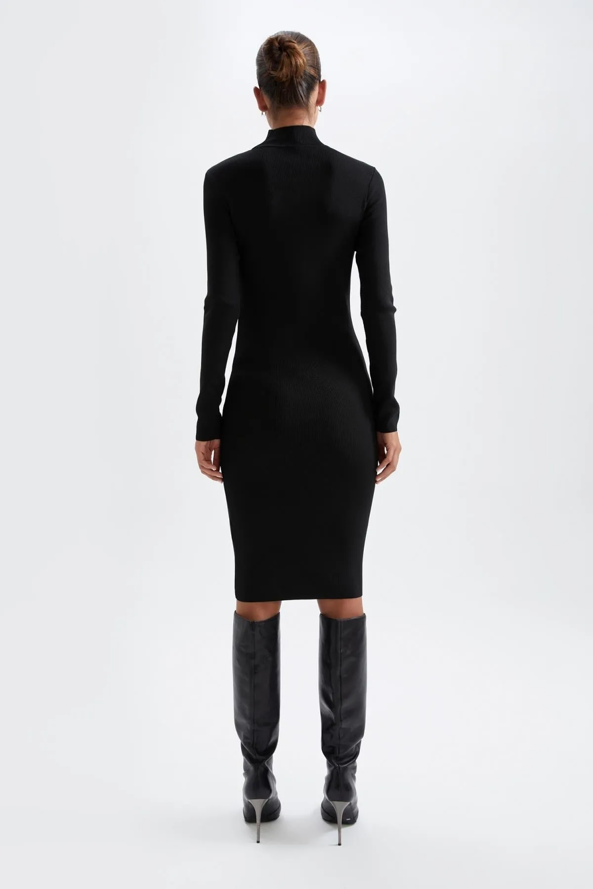 DeFacto  Tailliertes, geripptes Kleid