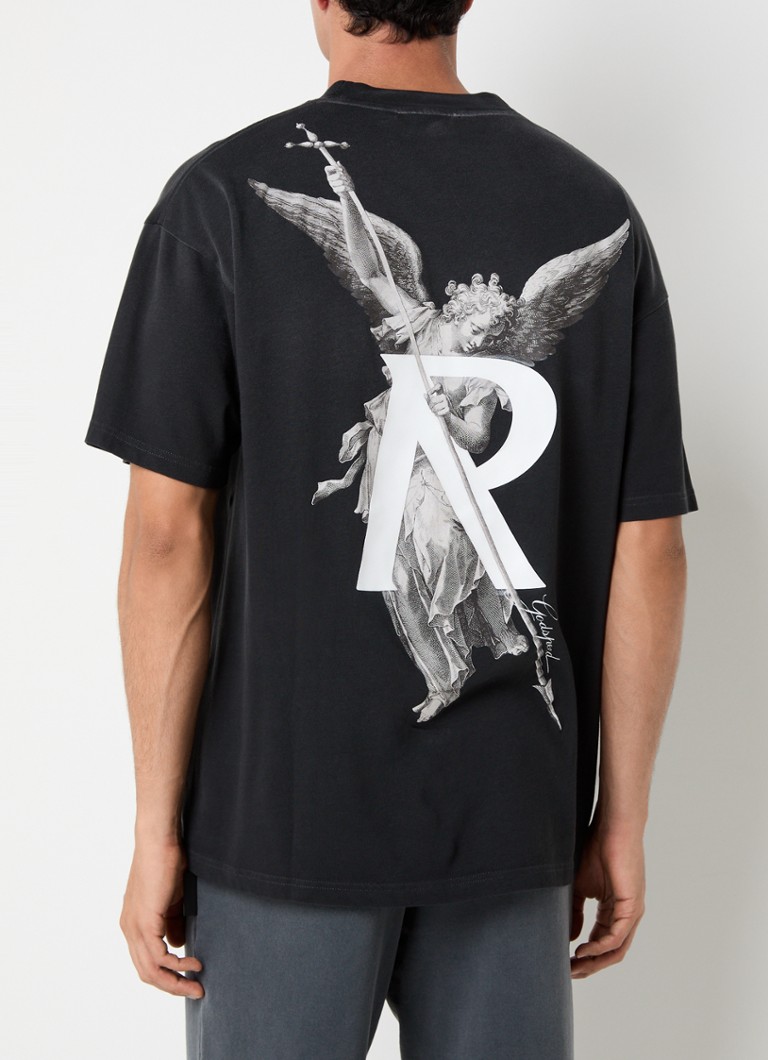Tricou cu imaginea Arhanghelului, cu logo și imprimeu pe spate.