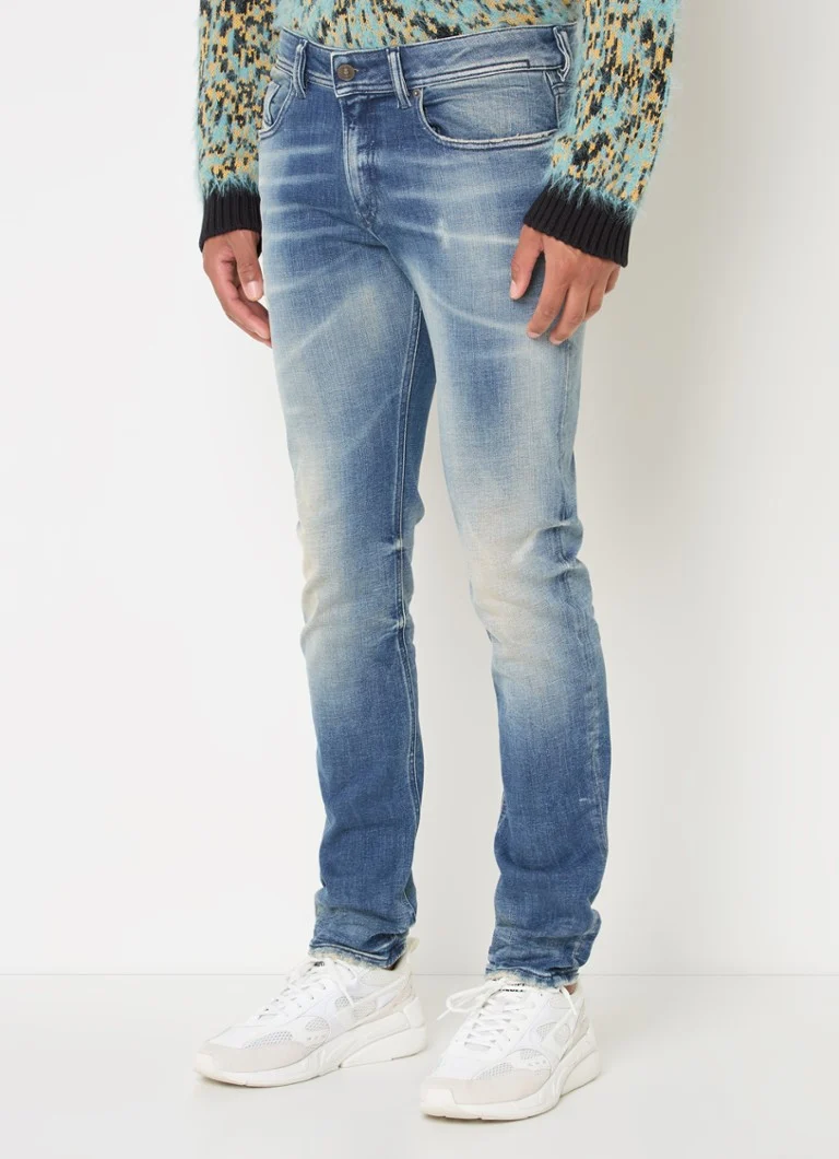 Jeansy Diesel 1979 Sleenker o dopasowanym kroju, średnie wyblaknięcie