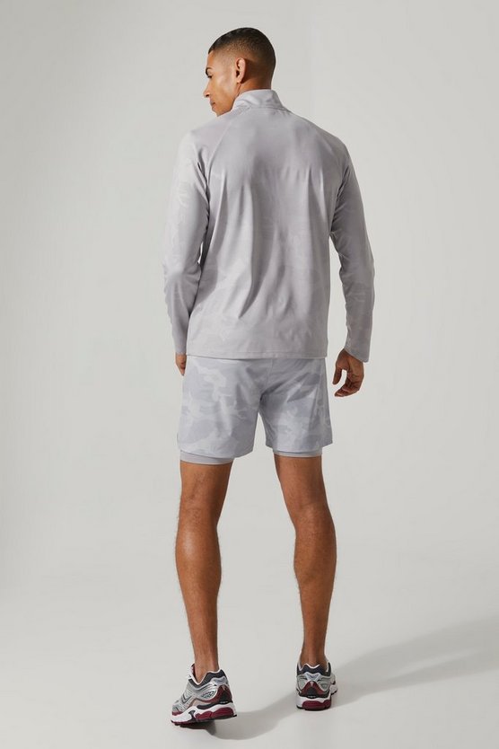 Man Active 2-in-1 Shorts mit Camouflage-Print