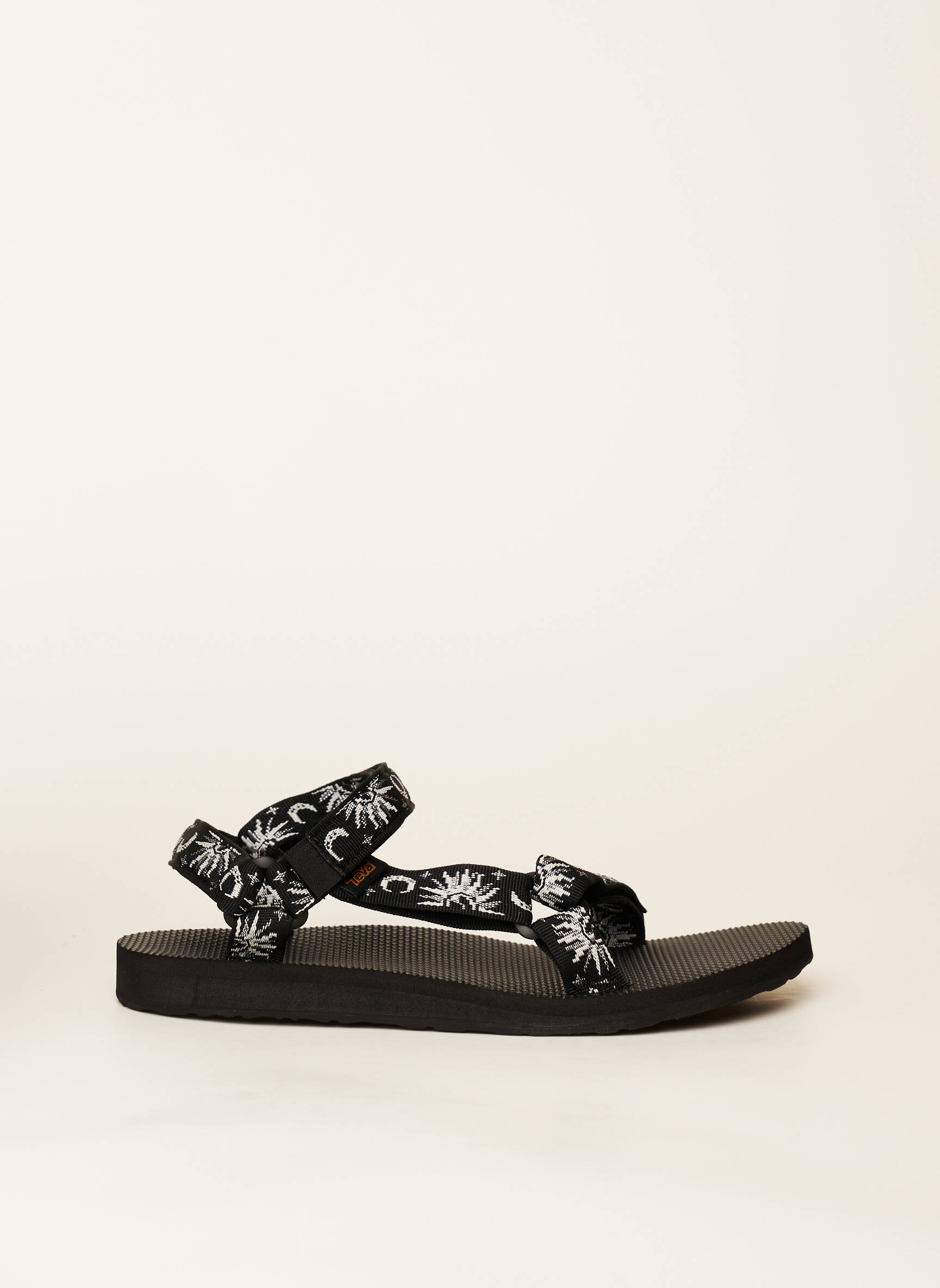 Teva Sandales Nu Pieds Femme couleur noir