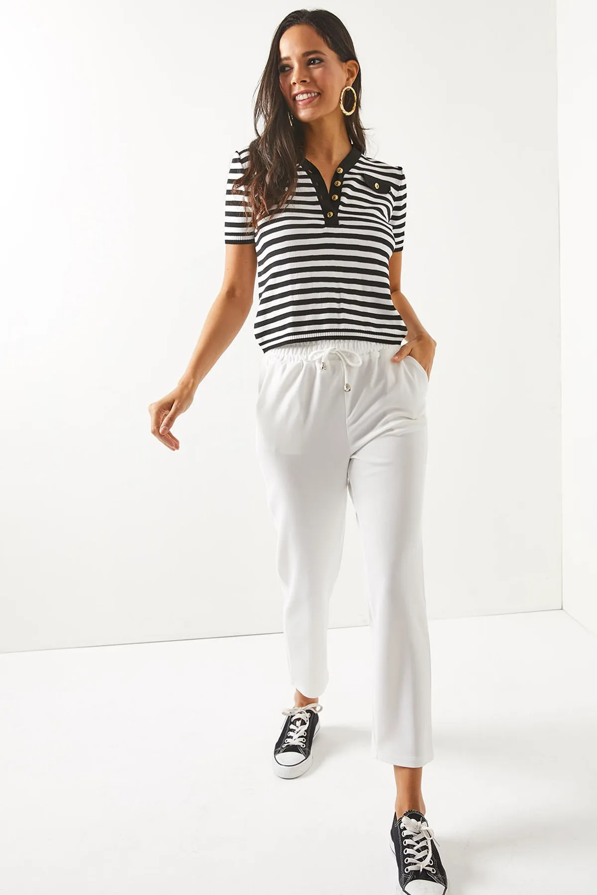 Olalook  Weiße Damen-Karottenhose mit elastischem Bund und Tasche PNT-19000203