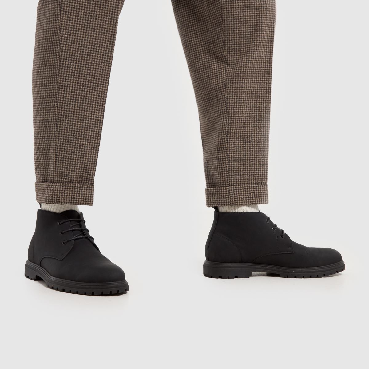 Schuh Grayson Chukka Csizma Fekete Színben