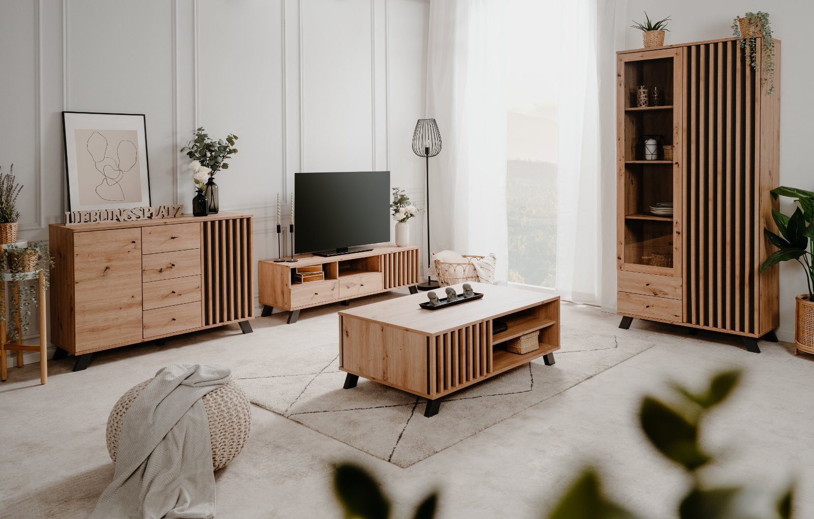 Finori Highboard Madem (Schrank in Artisan Eiche Dekor, 80 x 156 cm), mit Holzlamellen