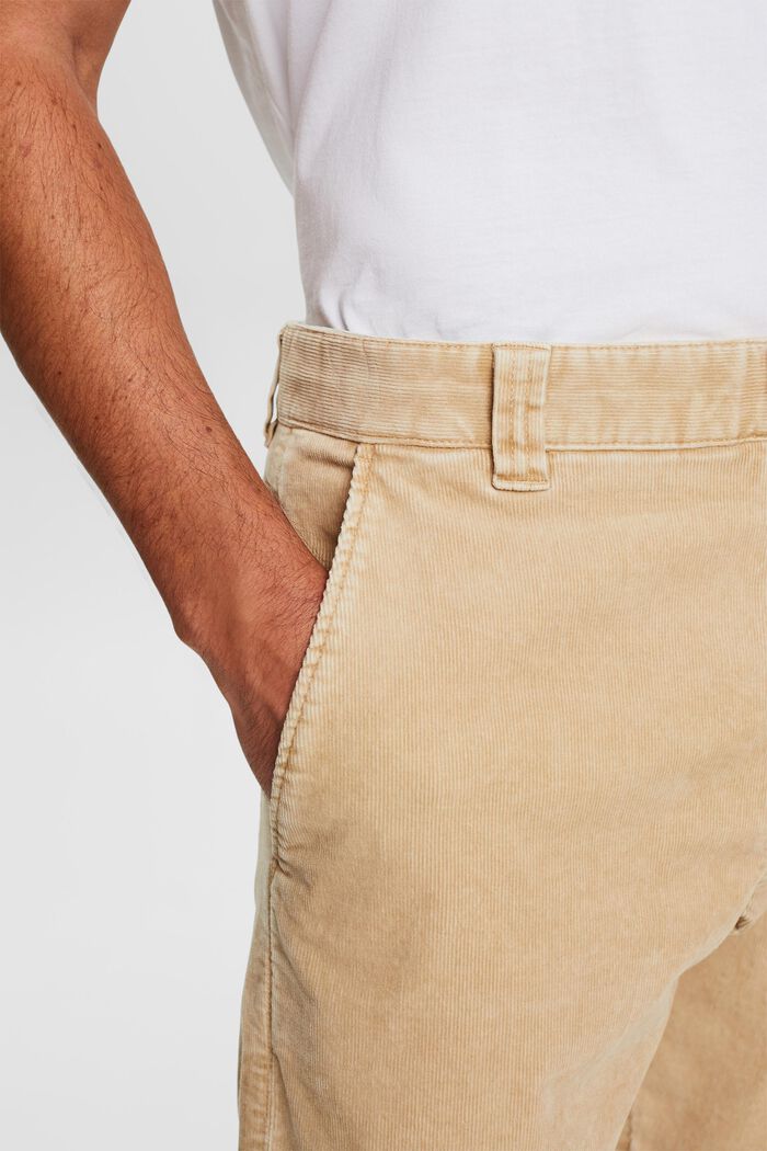 Cordhose in gerader Passform