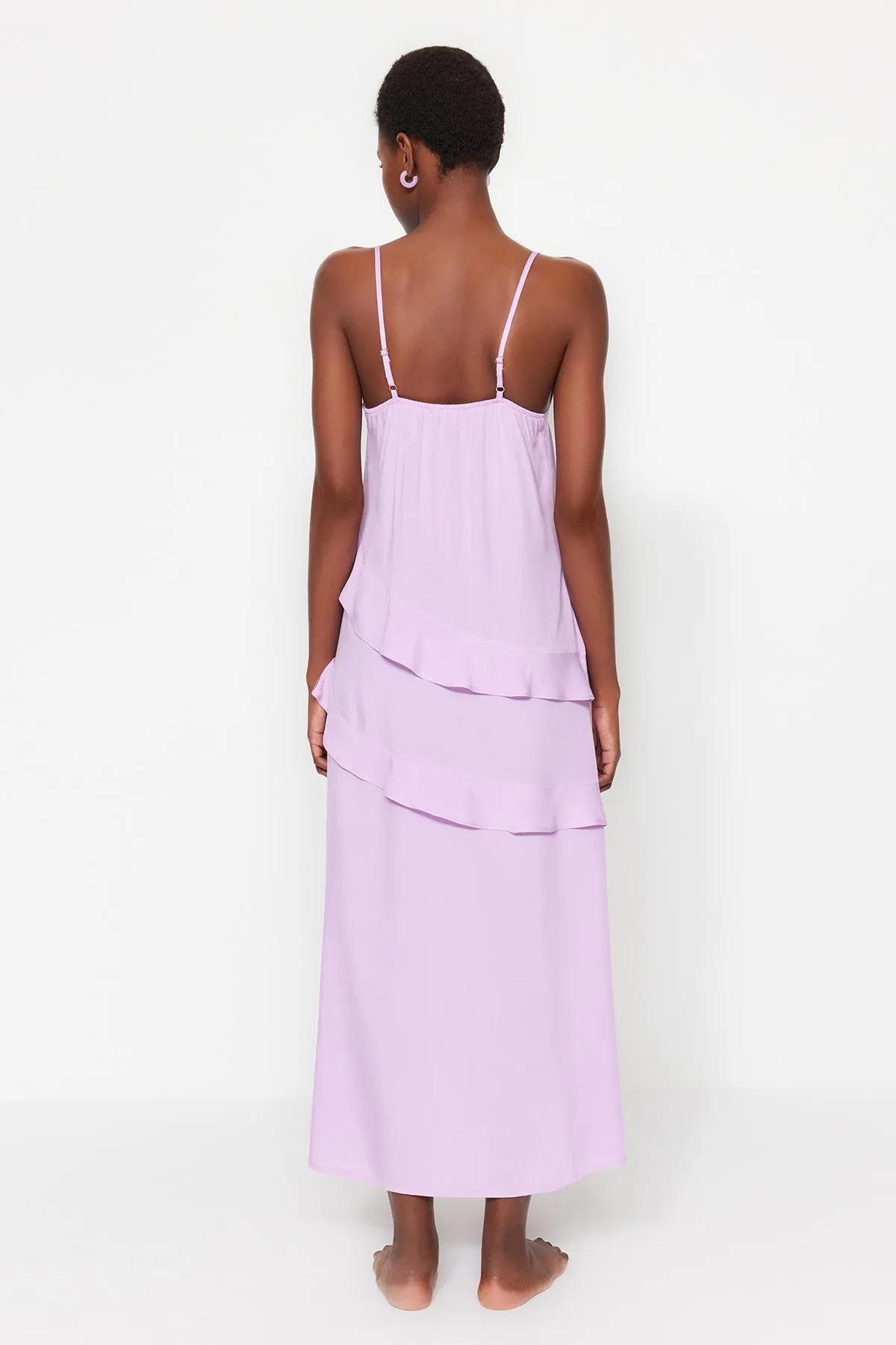 Trendyol Collection  Lila Maxi-Strandkleid mit gewebten Rüschen TBESS23EL00172