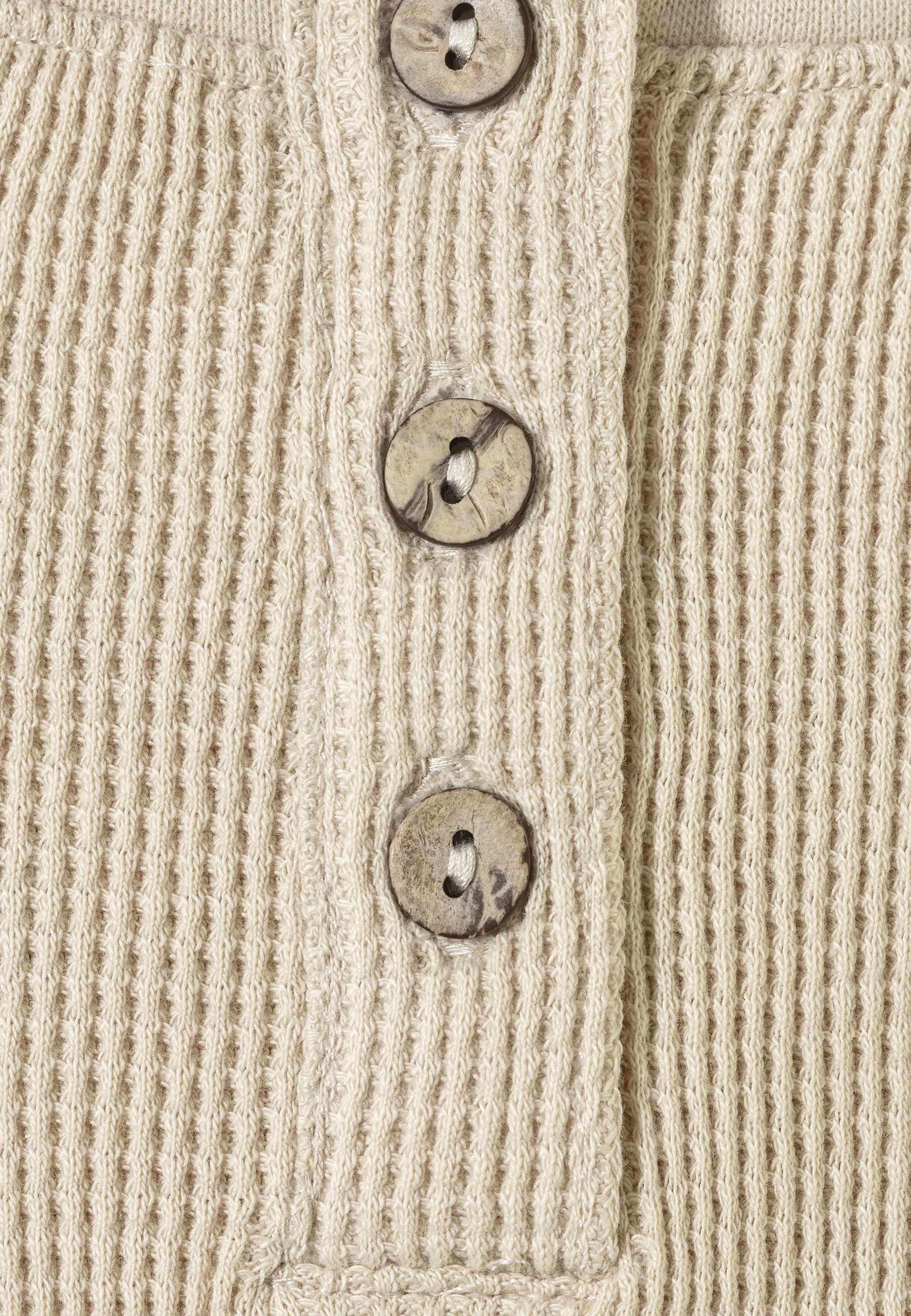 T-Shirt mit Applikation von Hase Happy in beige