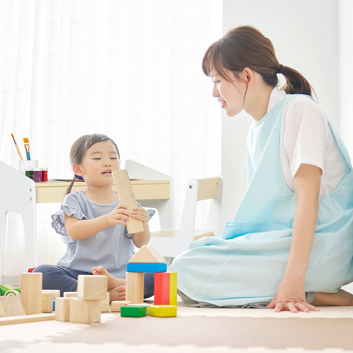 Kindersitzgruppe mit Stuhl