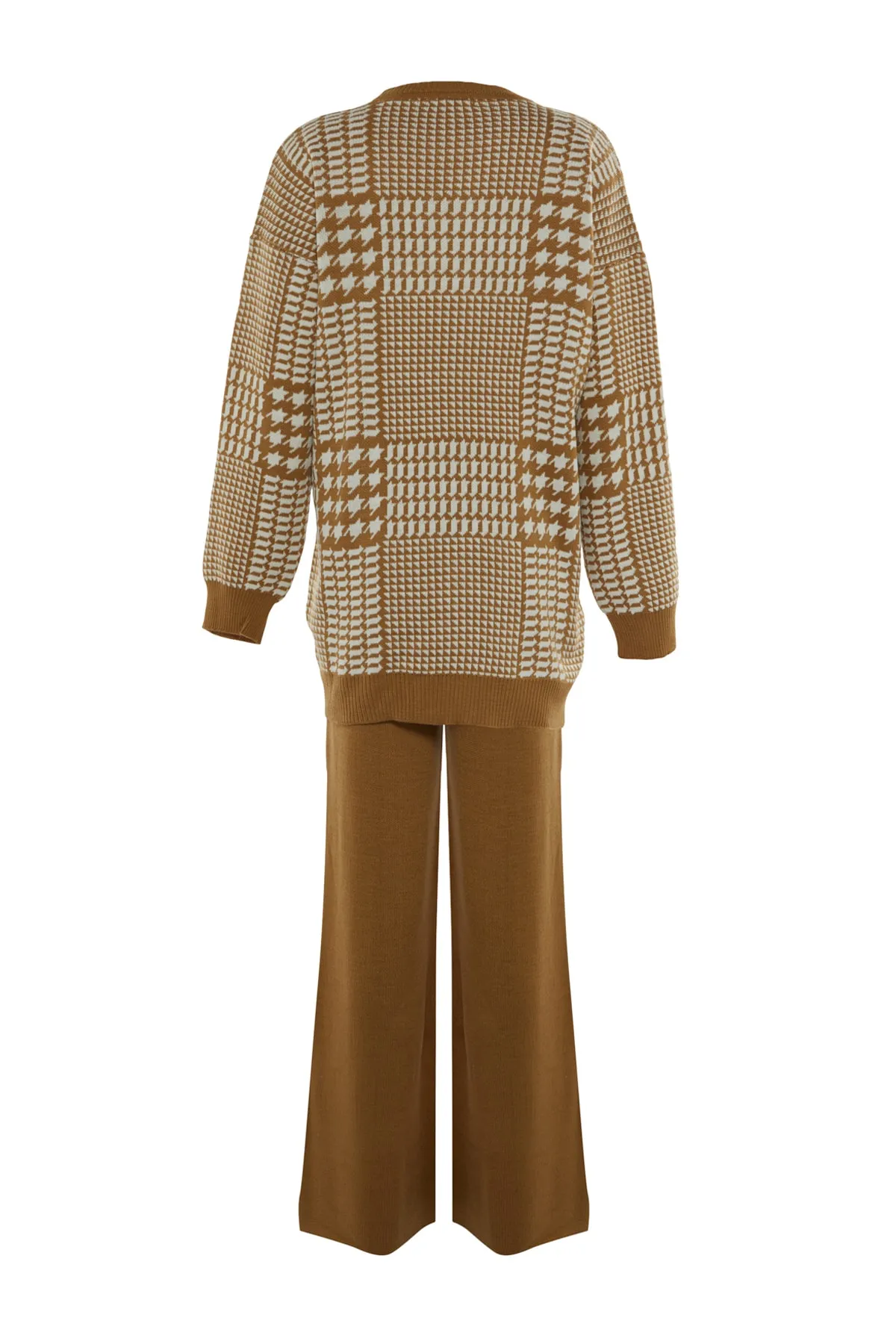 Trendyol Modest  Kamelfarbenes Strickset aus Pullover und Hose mit Hahnentrittmuster TCTAW23US00007