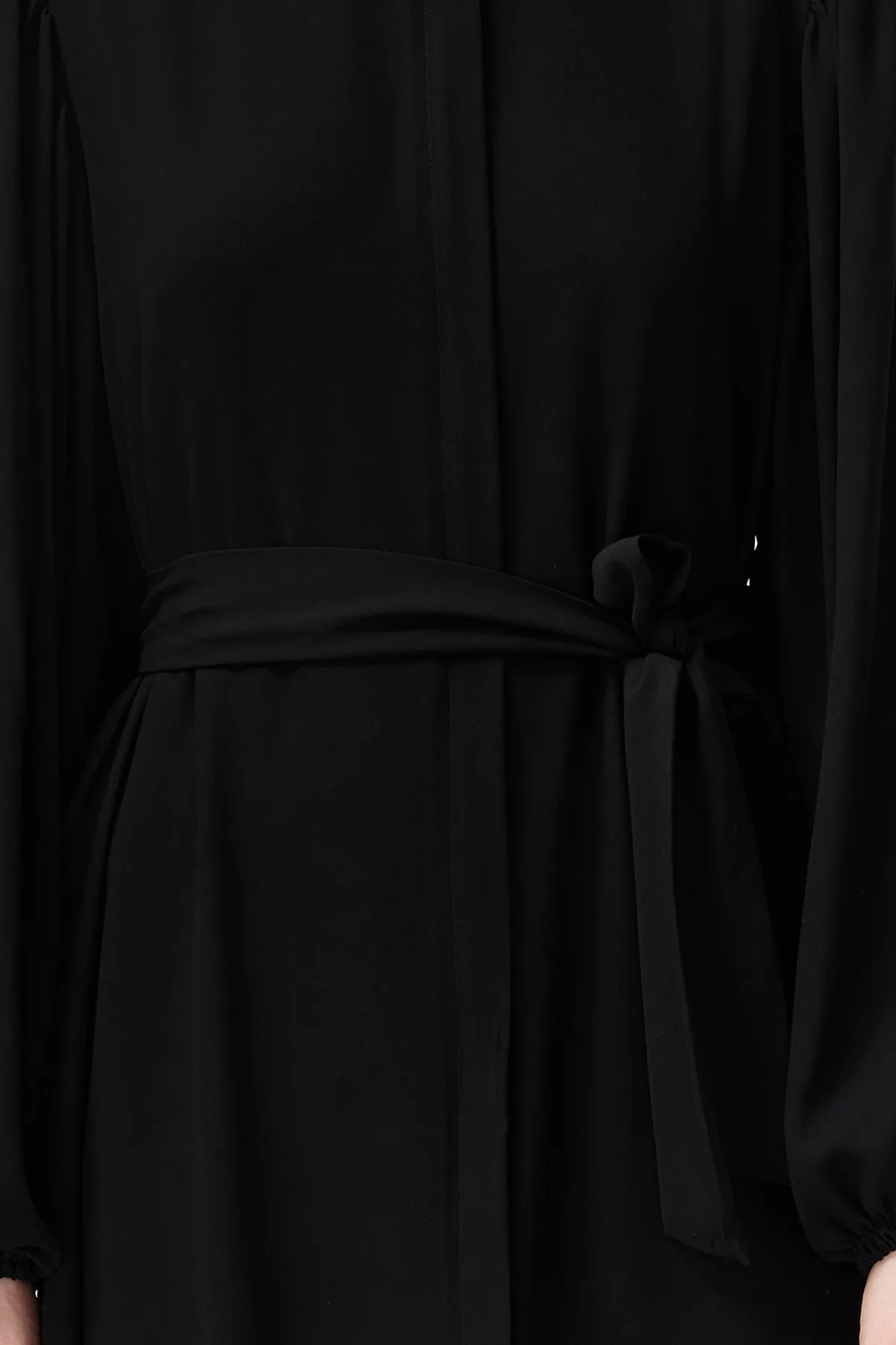 Trendyol Modest  Schwarze, gewebte Mevlana-Kappe mit Ballonärmeln und Reißverschluss und Ferace TCTSS24KF00030