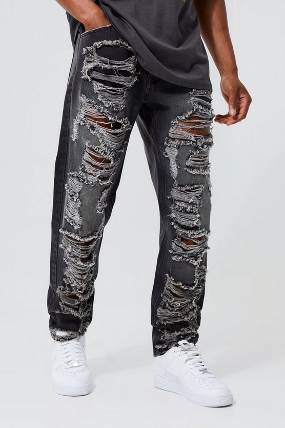 Gerade Jeans mit extremen Rissen
