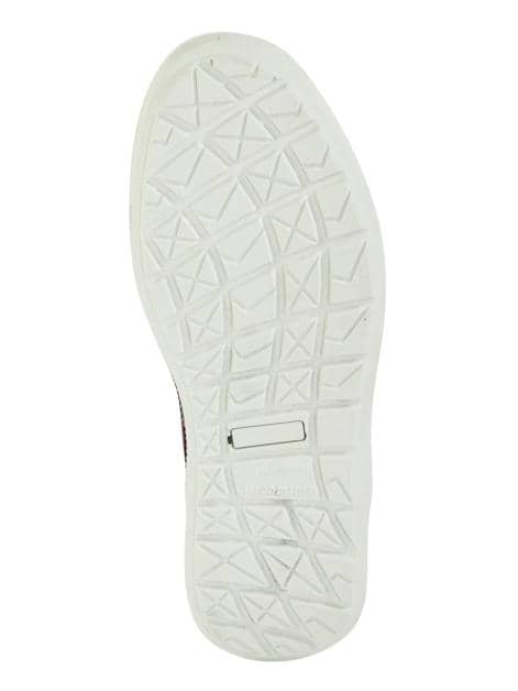 Schnürschuh mit kontrastfarbenen Steppnähten