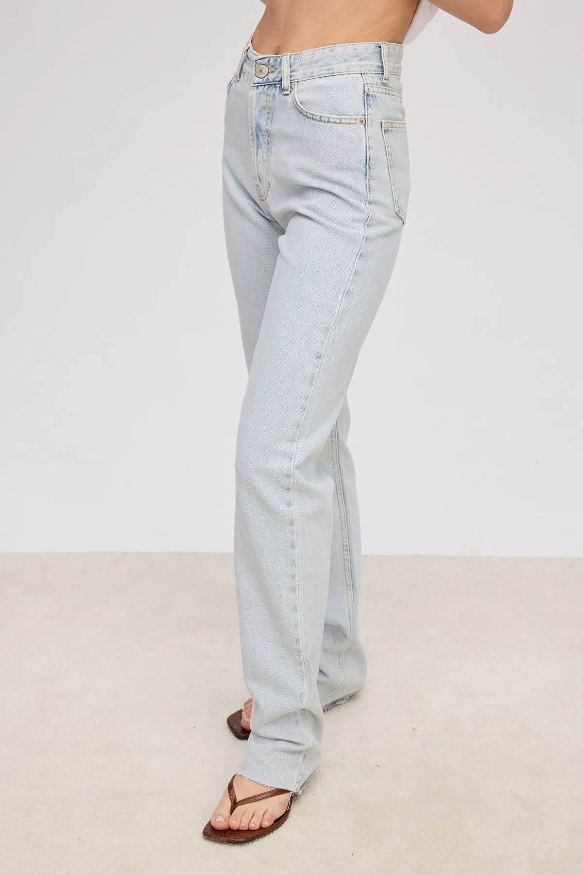 VATKALI  Gerade geschnittene Jeans