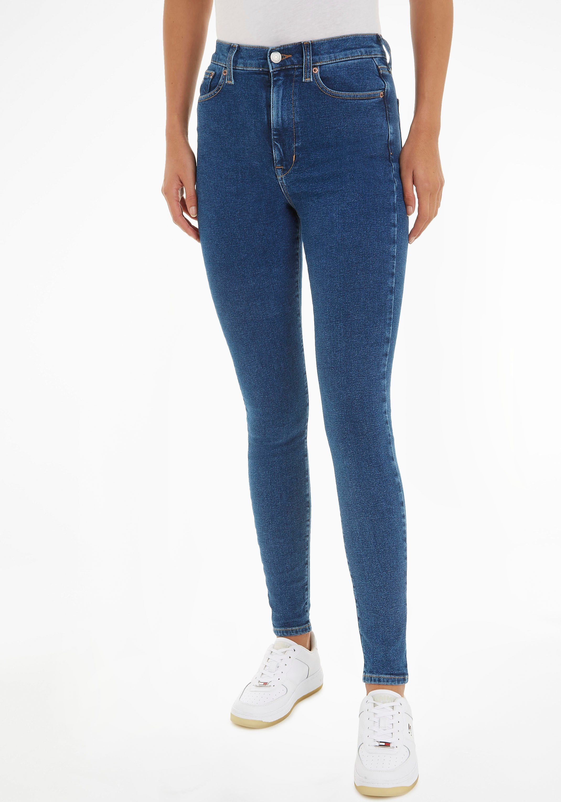 Tommy Jeans Skinny-fit-Jeans Jeans SYLVIA HR SSKN CG4 mit Logobadge und Labelflags