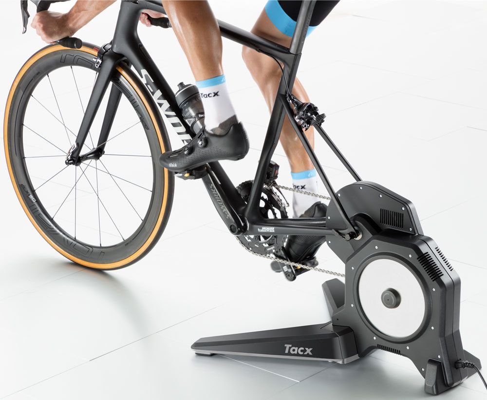 Garmin Tacx® Flux S Smart T2900S Heimtrainer kaufen | Bike-Discount