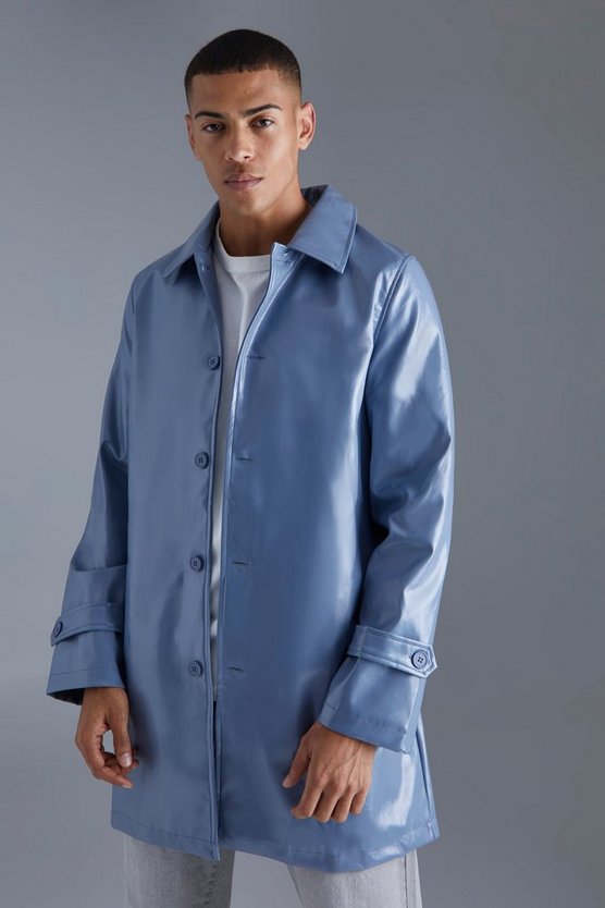 Hochglänzende Regenjacke